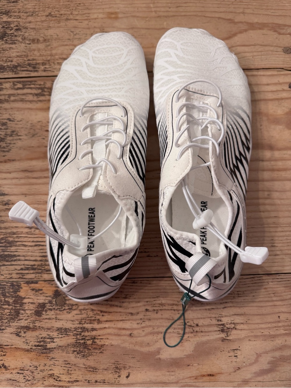 Peak Footwear White & Black Women's Athletic Slip-On Shoes by size 43